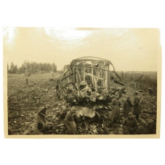 Foto de tren de suministros Soviética destruyó cerca Sukhinichi, región de Kaluga, Rusia en octubre de 1941. Espenlaub militaria